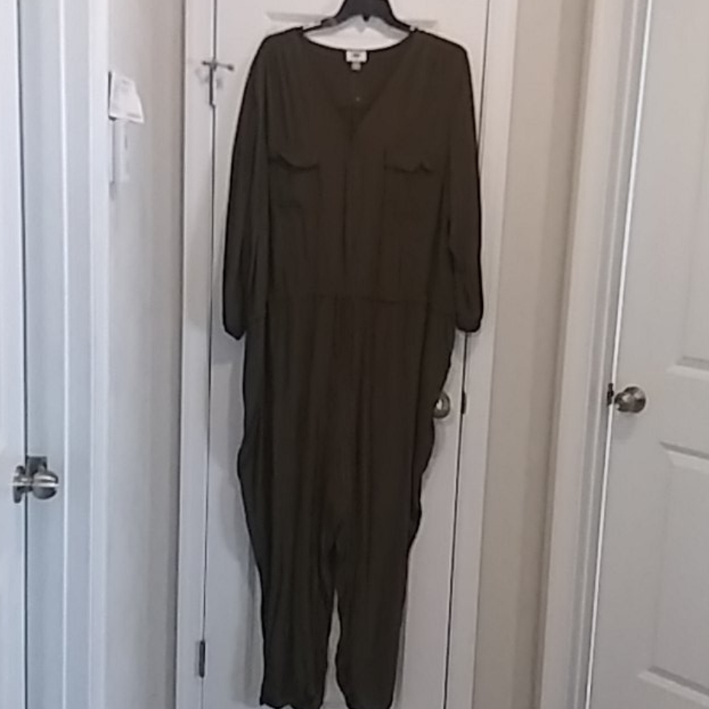 Old Navy Romper/Jump Suit